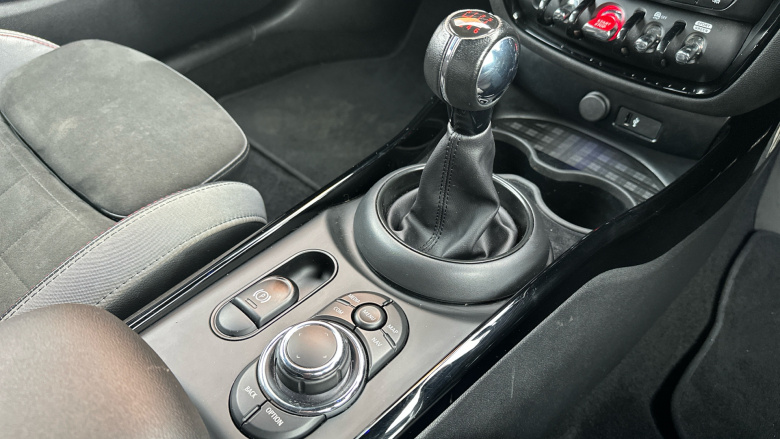 MINI Clubman 1.5 Cooper Sport 6dr Auto [Comfort/Nav+ Pack] Petrol Estate